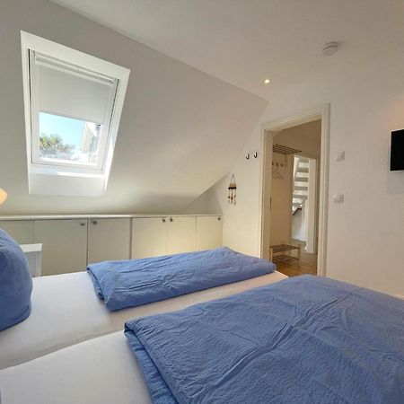 Ferienwohnung Haus Duenenrose Whg 3 Mit Balkon Westerland Exteriör bild