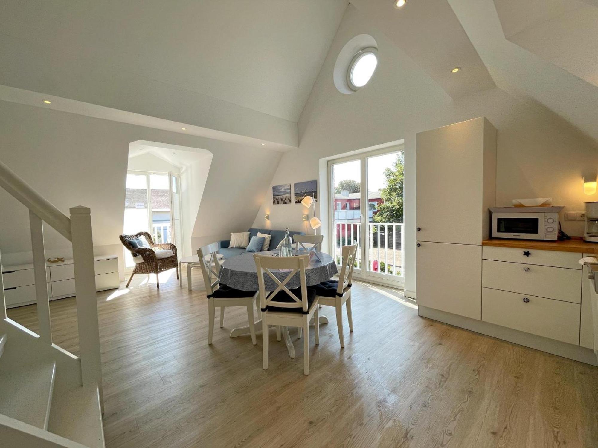 Ferienwohnung Haus Duenenrose Whg 3 Mit Balkon Westerland Exteriör bild